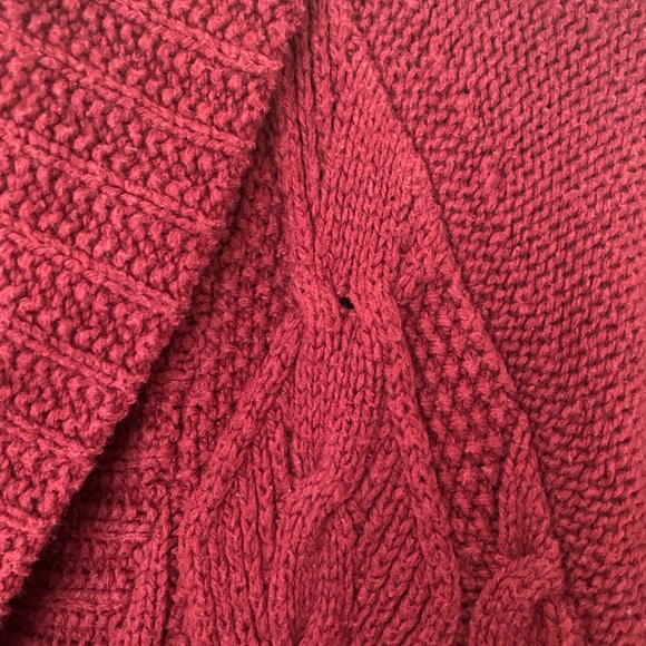 Eddie Bauer maroon sweater - Picture 4 of 7